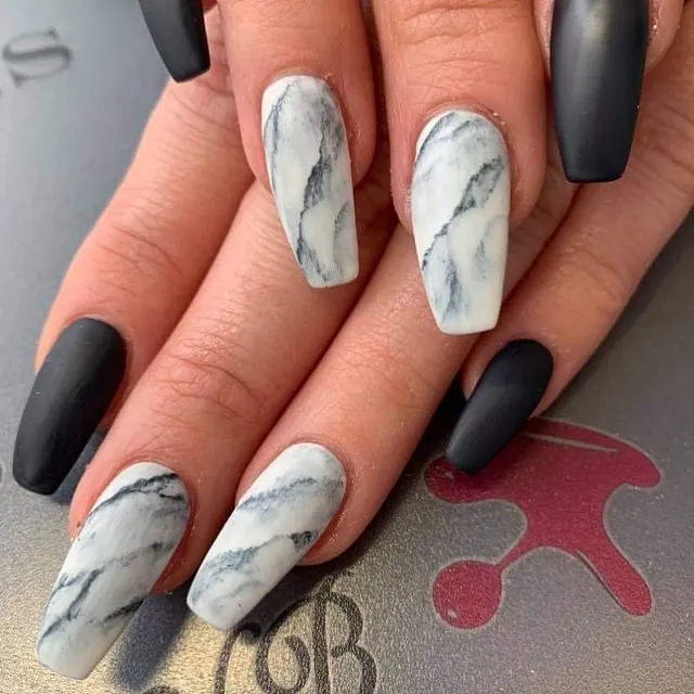 marble nail art